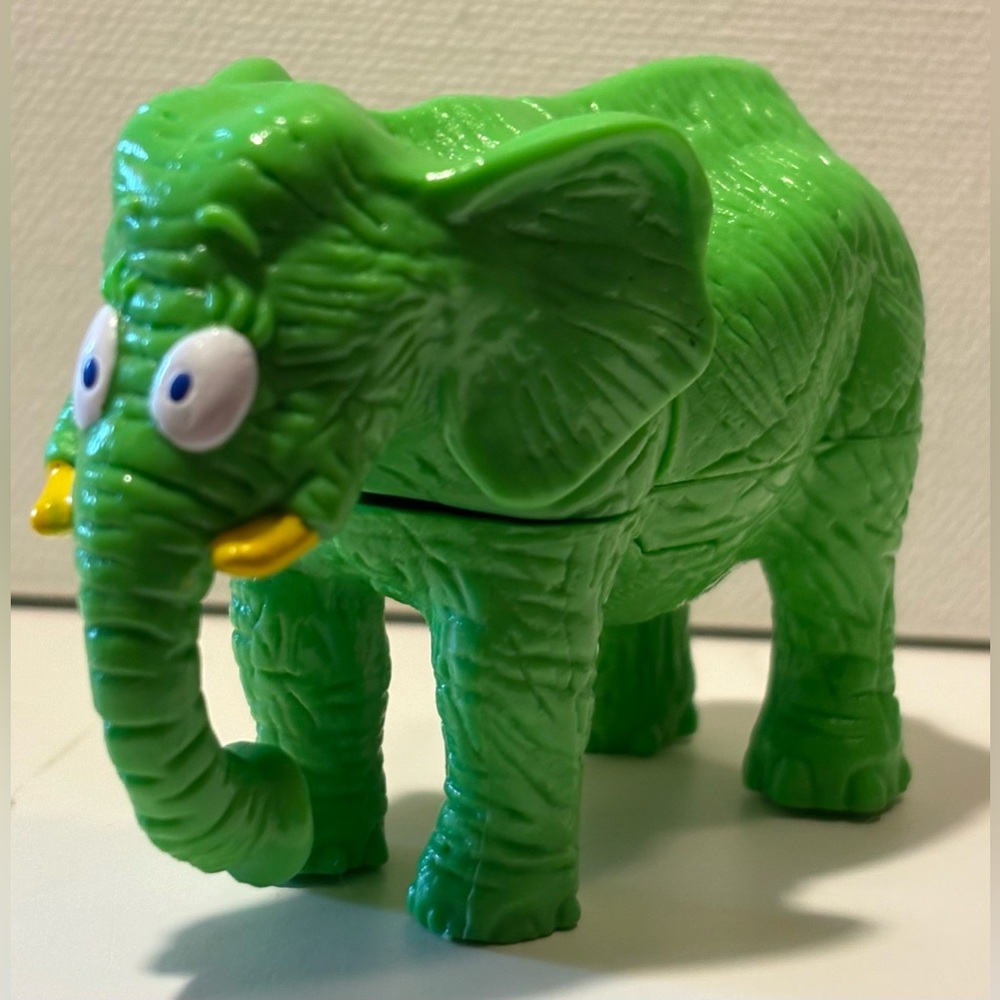 Vintage Wild Kratts Creations Green Elephant Puzzle Wendy's Kids Meal Toy 1997